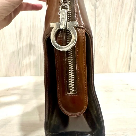 Ferragamo Brown Ombre Leather Tote 🥳HOST PICK🥳 - Picture 6 of 15